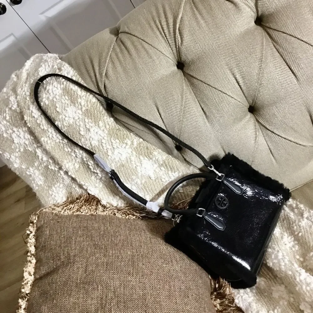 TORY BURCH CRINKLE PATENT LEATHER SHEARLING CROSSBODY BAG OR HANDBAG